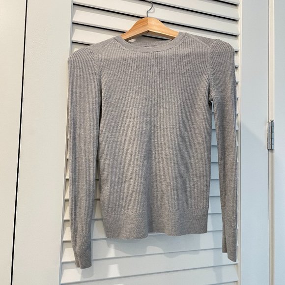 Banana Republic Pullover Grey Sweater - Picture 1 of 6